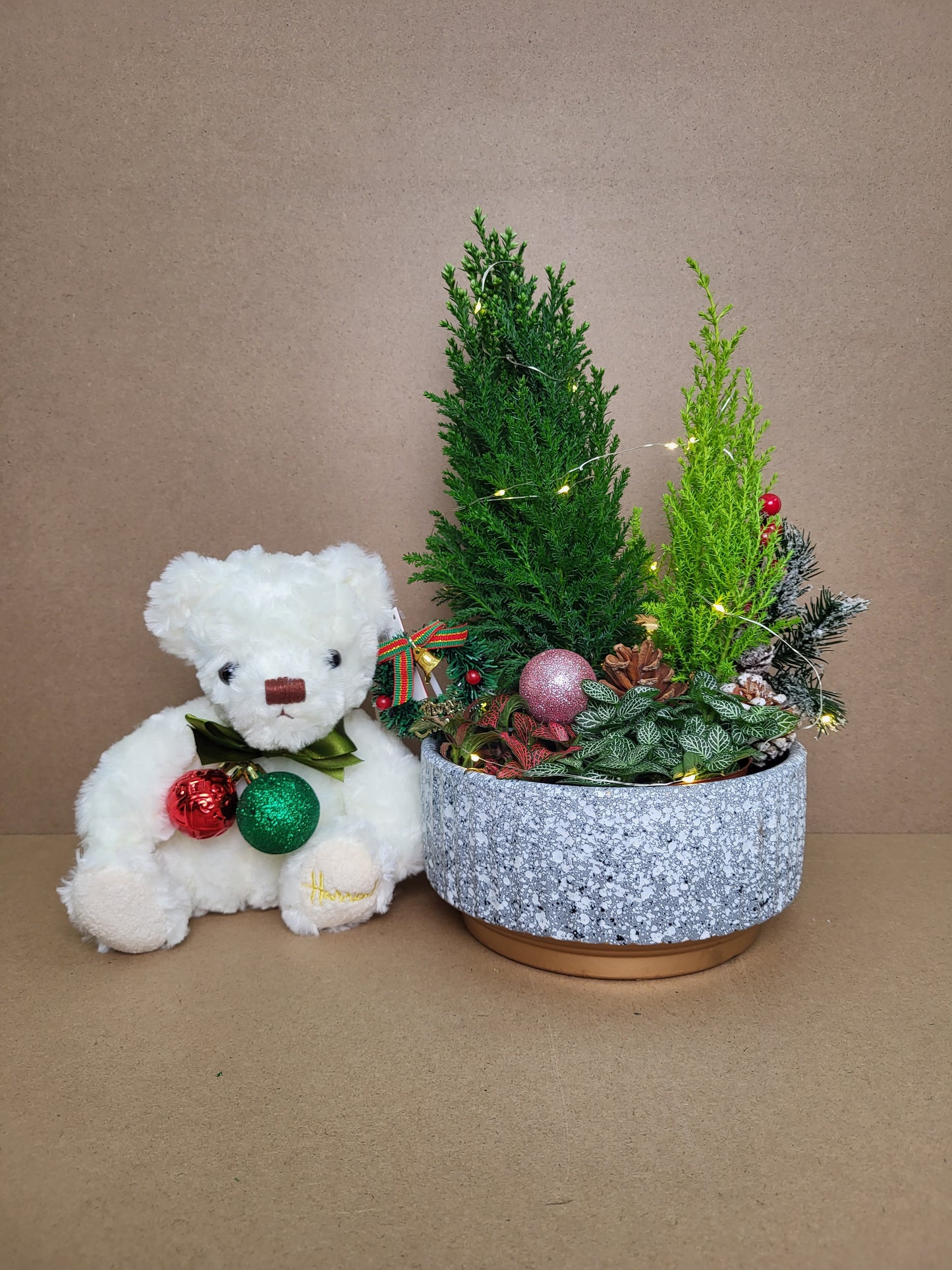 JB03 - Xmas Arrangements