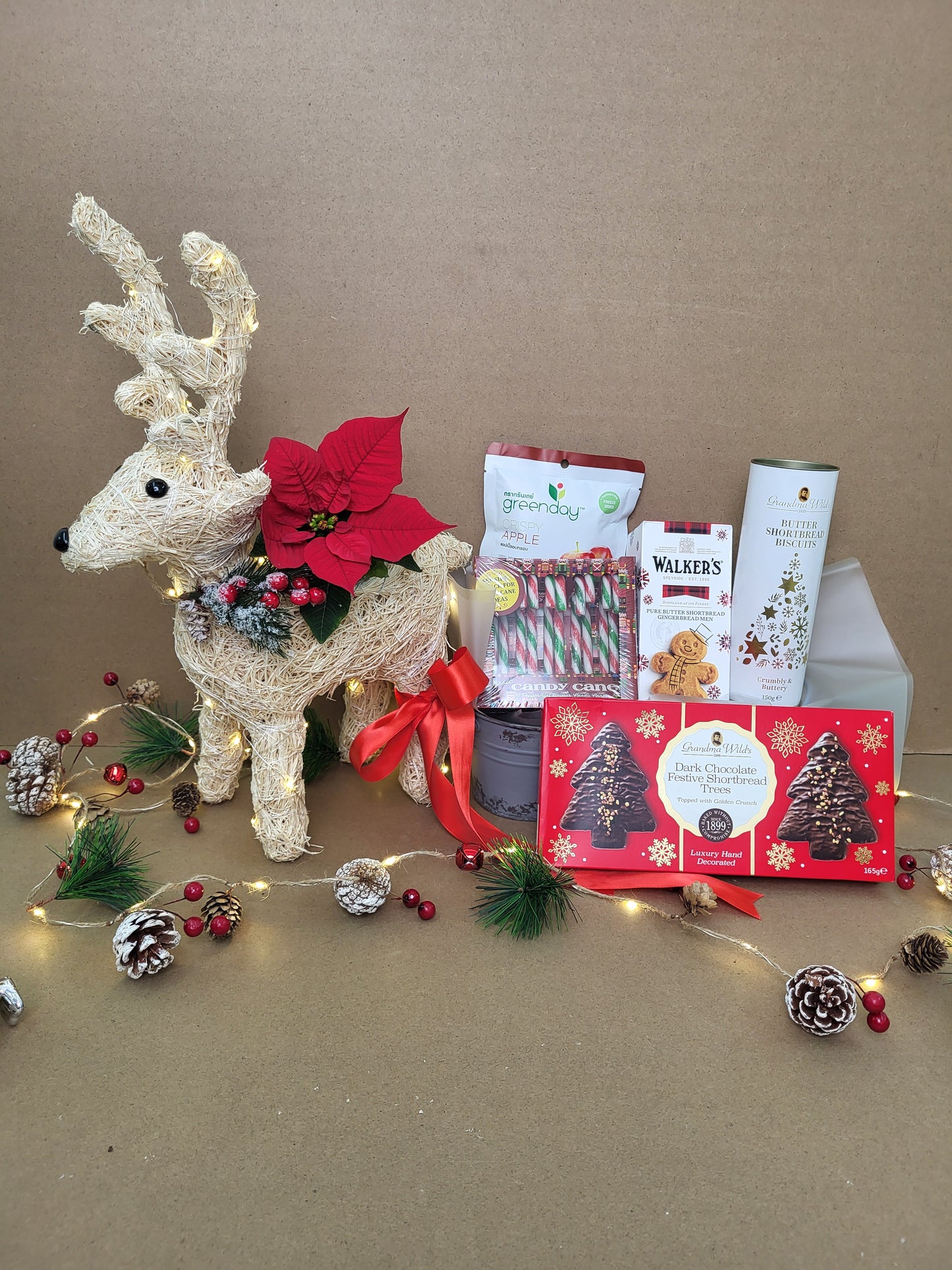 JB10 - Reindeer Hamper Chocolate Indulgence