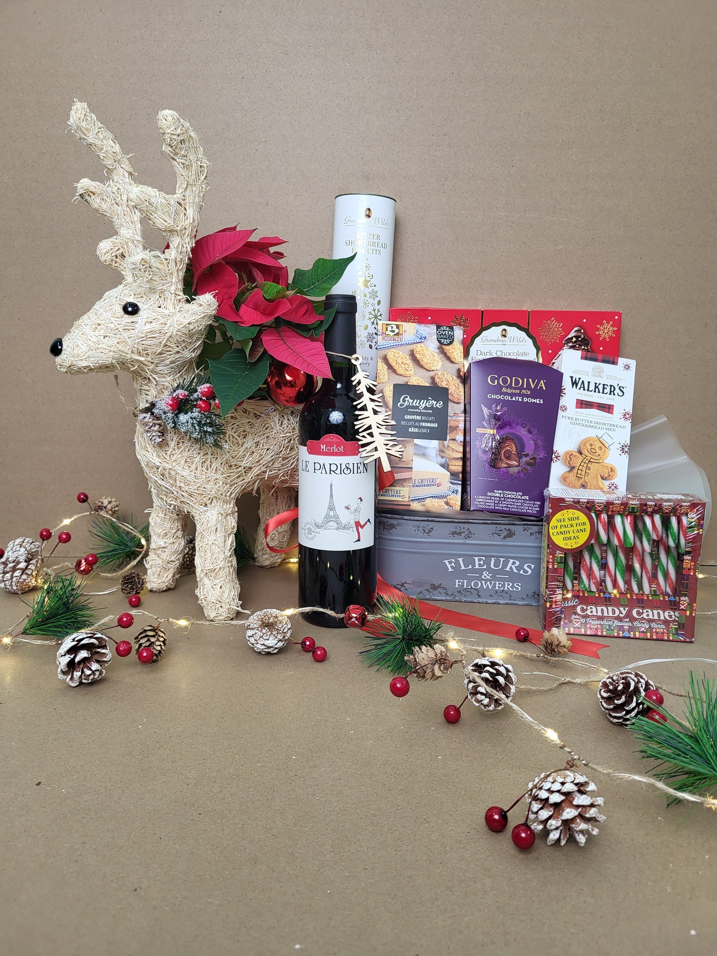 JB13 - Reindeer Deluxe Gourmet Hamper