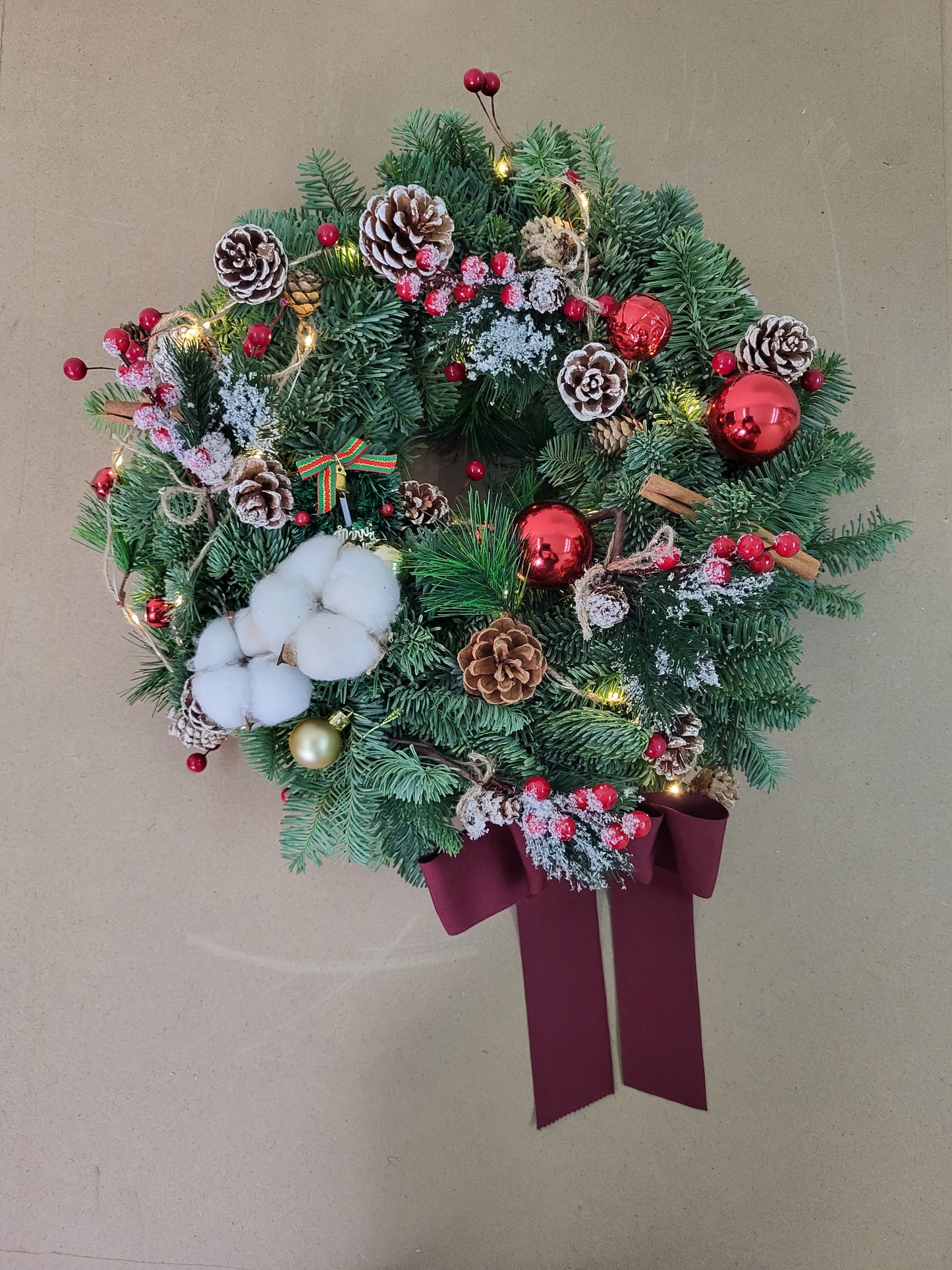 JB09 - Christmas Wreath (40cm)